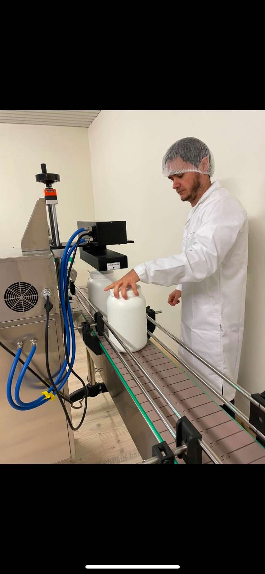 Filling and labeling line at Labs Nutrition